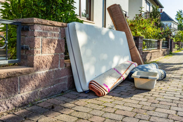 Best Residential Junk Removal  in Le Roy, IL
